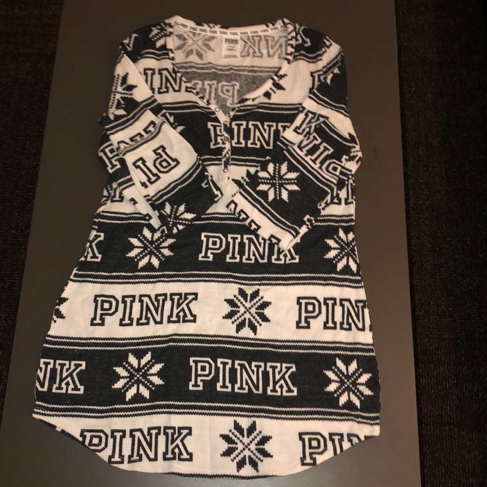 PINK/Victoria’s Secret holiday sleepwear
